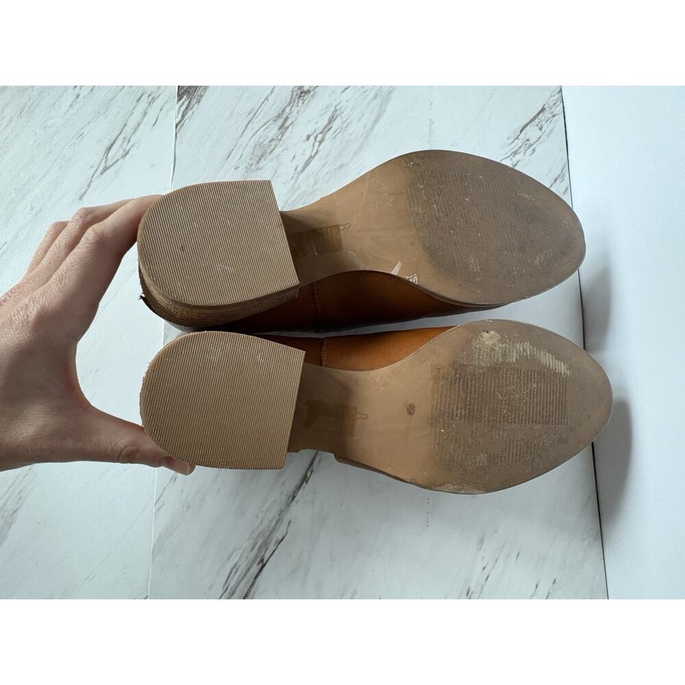 Madewell Lucie Bootie Shoe - 8 Brown Saddle Leather, Low Heel, Office Preppy - Picture 7 of 10
